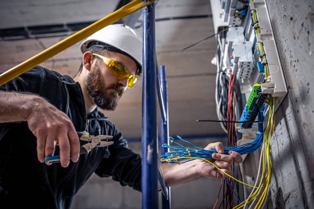 Best Local Electrician Companies  in Burbank, CA